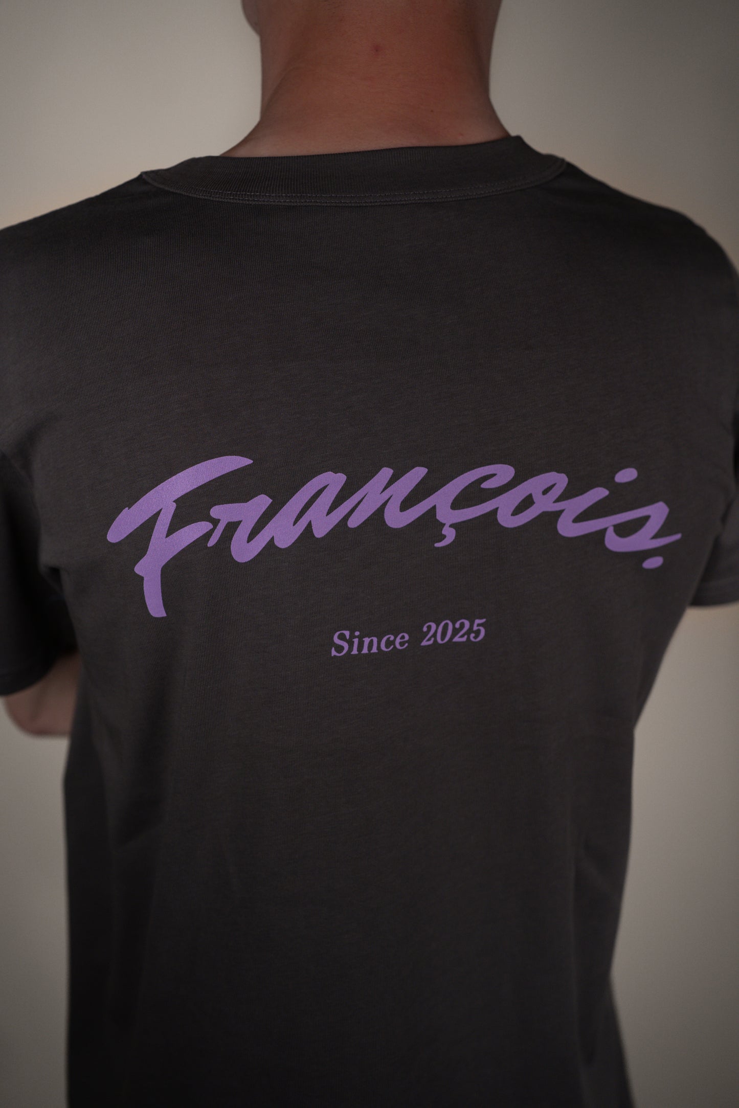 The François T-Shirt - Powder Grey