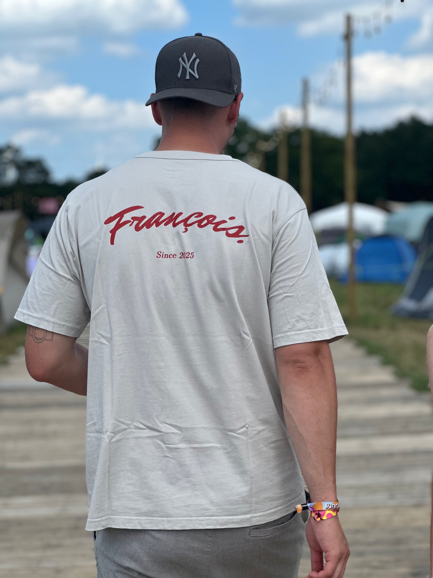 The François T-Shirt - Cement